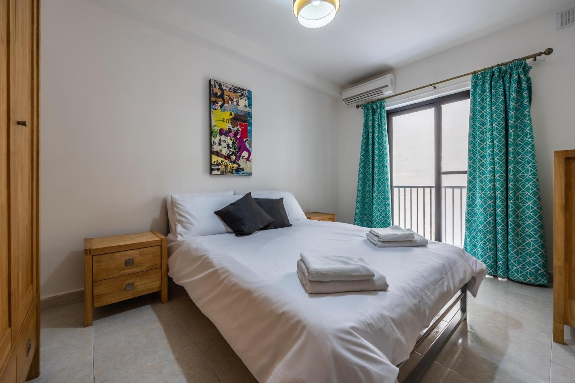Spacious, One Bedroom In Paceville *